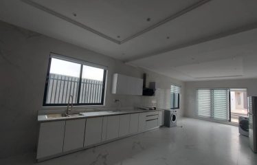 5-Bedroom Waterfront Detached House