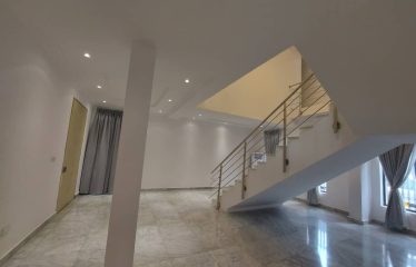 5-Bedroom Waterfront Detached House