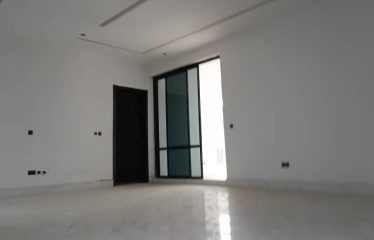 Beautiful and contemporary 3 units of 5 bedroom fully detached houses