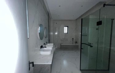 5 Bedroom detached house with a room BQ