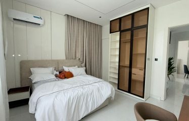 Newly built Serviced 2 Bedroom Apartments and 3 Bedroom Penthouse Apartments, all within a luxury block of 23 Units