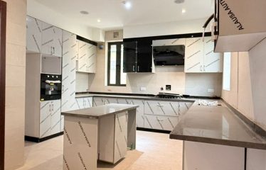 A well finished 4 Bedroom Terrace House