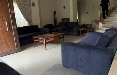 WATERFRONT 4 BEDROOM SEMI DETACHED HOUSE