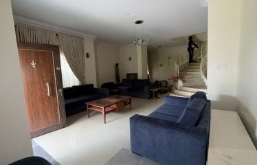 WATERFRONT 4 BEDROOM SEMI DETACHED HOUSE