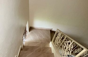 WATERFRONT 4 BEDROOM SEMI DETACHED HOUSE