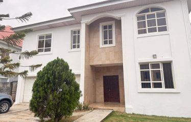5 Bedroom Detached house