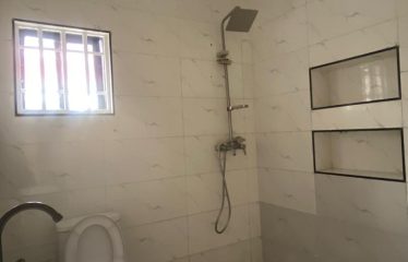 5 Bedroom Semi-detached house