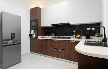 A well furnished 2 Bedroom Apartment