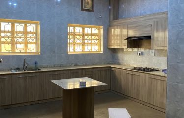 4 Bedroom flat